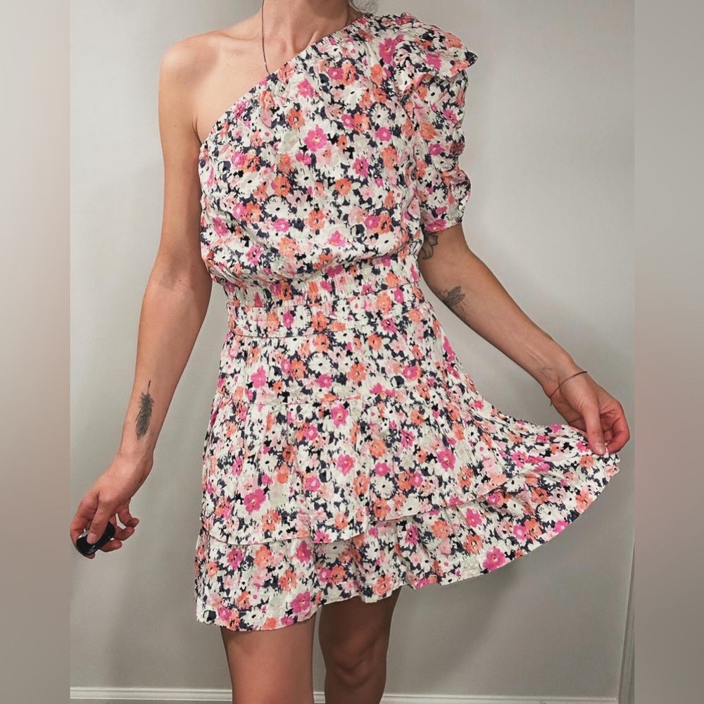 Universal thread flowy two piece ruffled set, one shoulder - size small